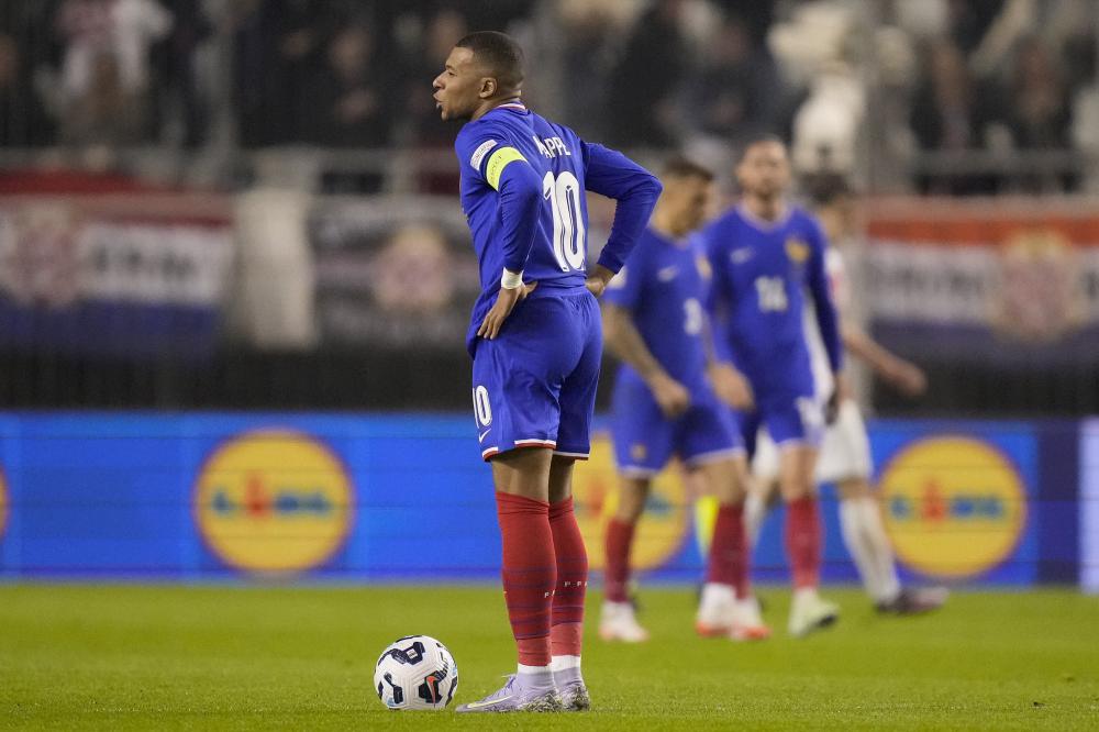 光表现仍令 光表现仍令